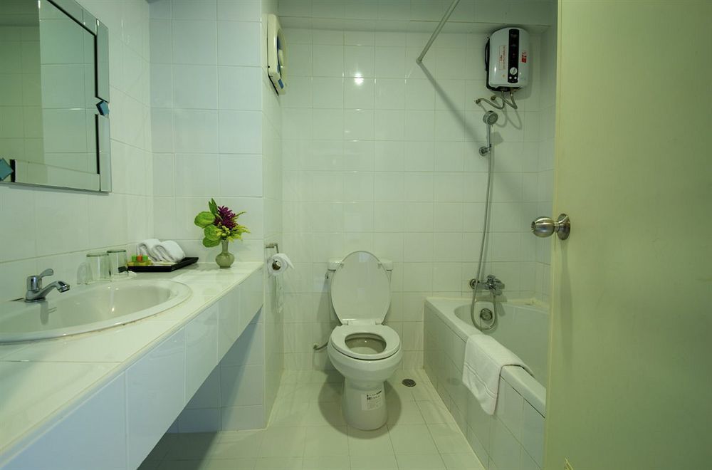 Vista Hotel Chiang Mai - Sha Extra Plus Екстериор снимка